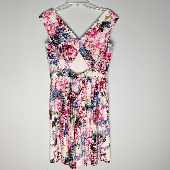 Guess Floral Dress - Picture 2 of 5
